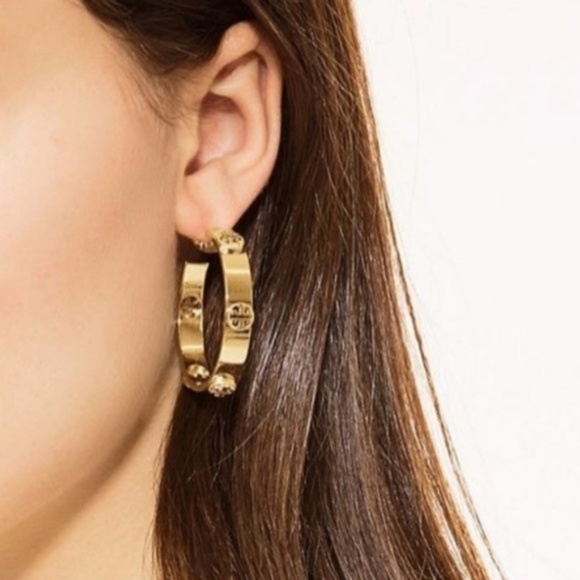 Tory Burch Gold Milgrain Logo Hoop Earrings - Picture 2 of 5